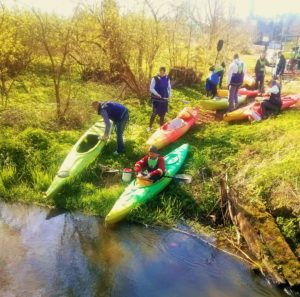 kajaki wiosło, kajaki na bukowinie, kajaki dębki, spływ piaśnicą